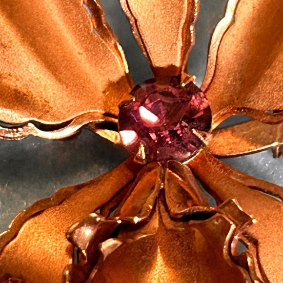 Vintage Signed Bugbee and Niles Orchid Demi-Parure (3 pieces-Brooch n Earrings) - Picture 6 of 7